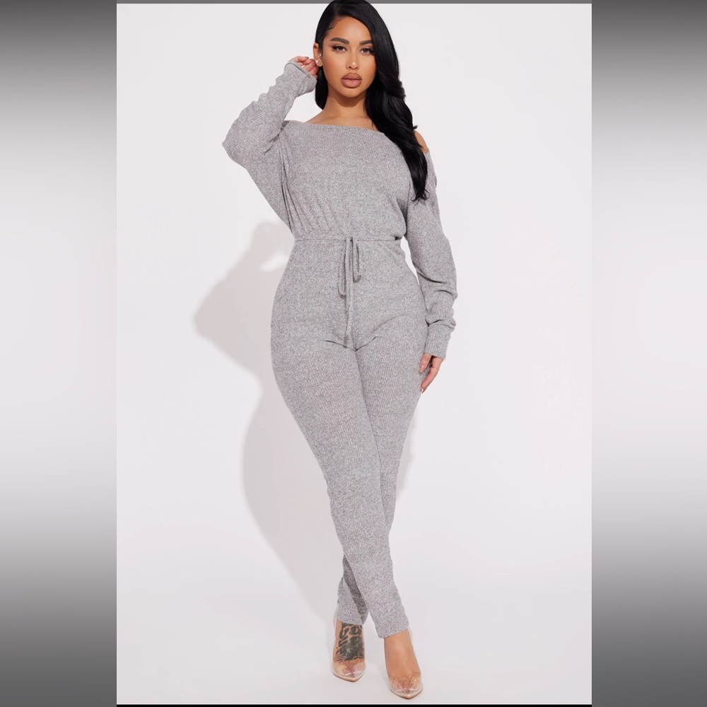 NWT FASHION NOVA JUMPSUIT